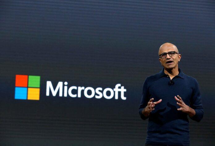 Satya Nadella defines artificial intelligence as the biggest change in knowledge work since the arrival of the PC (REUTERS)