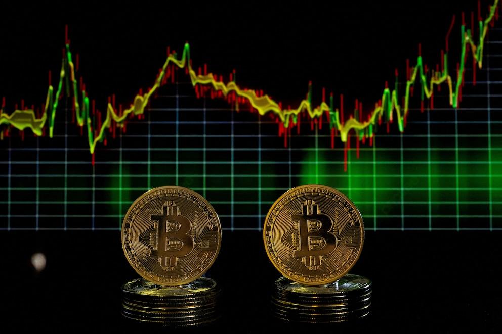 Bitcoin recorded its worst fall in the last 9 months: what are the causes