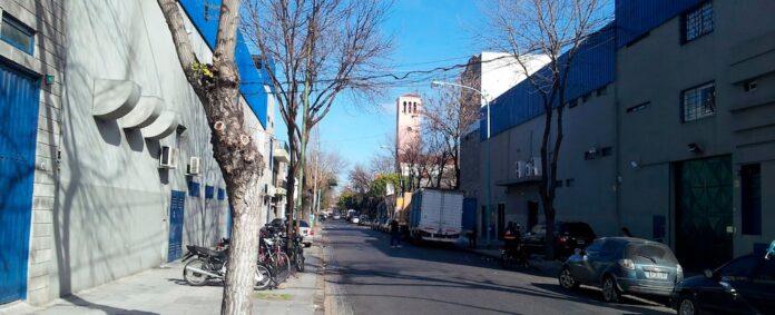 Moments of tension were experienced at the door of the plant located in the Buenos Aires neighborhood of Parque Chas