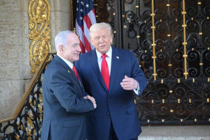 The President of the United States, Donald Trump, received the Israeli Prime Minister, Benjamin Netanyahu, at Mar-a-Lago, in Florida, within the framework of a summit focused on the second phase of the ceasefire plan for Gaza