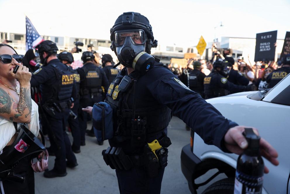 Uncertainty continues due to the partial government shutdown in the United States: legislators did not reach an agreement