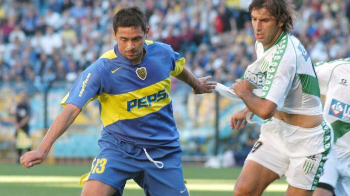 Traversi, in his time as a Boca player (NA PHOTO: DAMIAN DOPACIO)