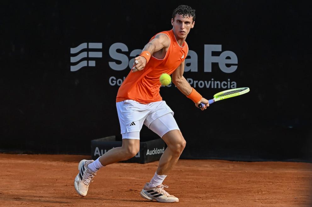 Tomás Etcheverry took first place in the Argentina Open with a solid victory