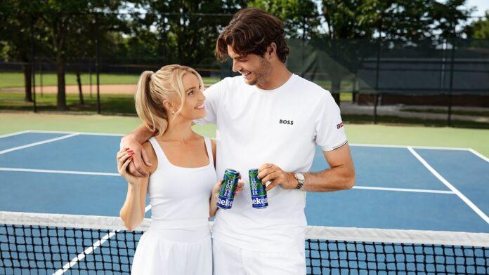 The influencer has more than a million followers (Instagram: @moorrgs)