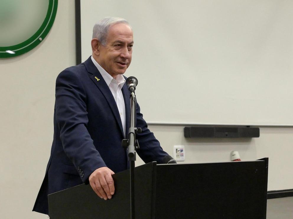 Donald Trump warned Iran of “very traumatic consequences” if an agreement on its nuclear program is not reached