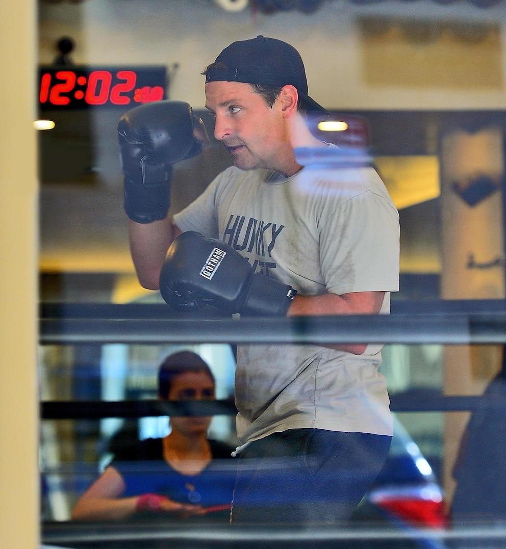 Shakes, deadlifts and daily motivation: Bradley Cooper's incredible formula to gain muscle at 51 years old