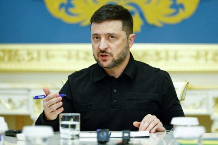 Zelensky described the Russian demand to cede the Donbas as “madness” (Reuters)