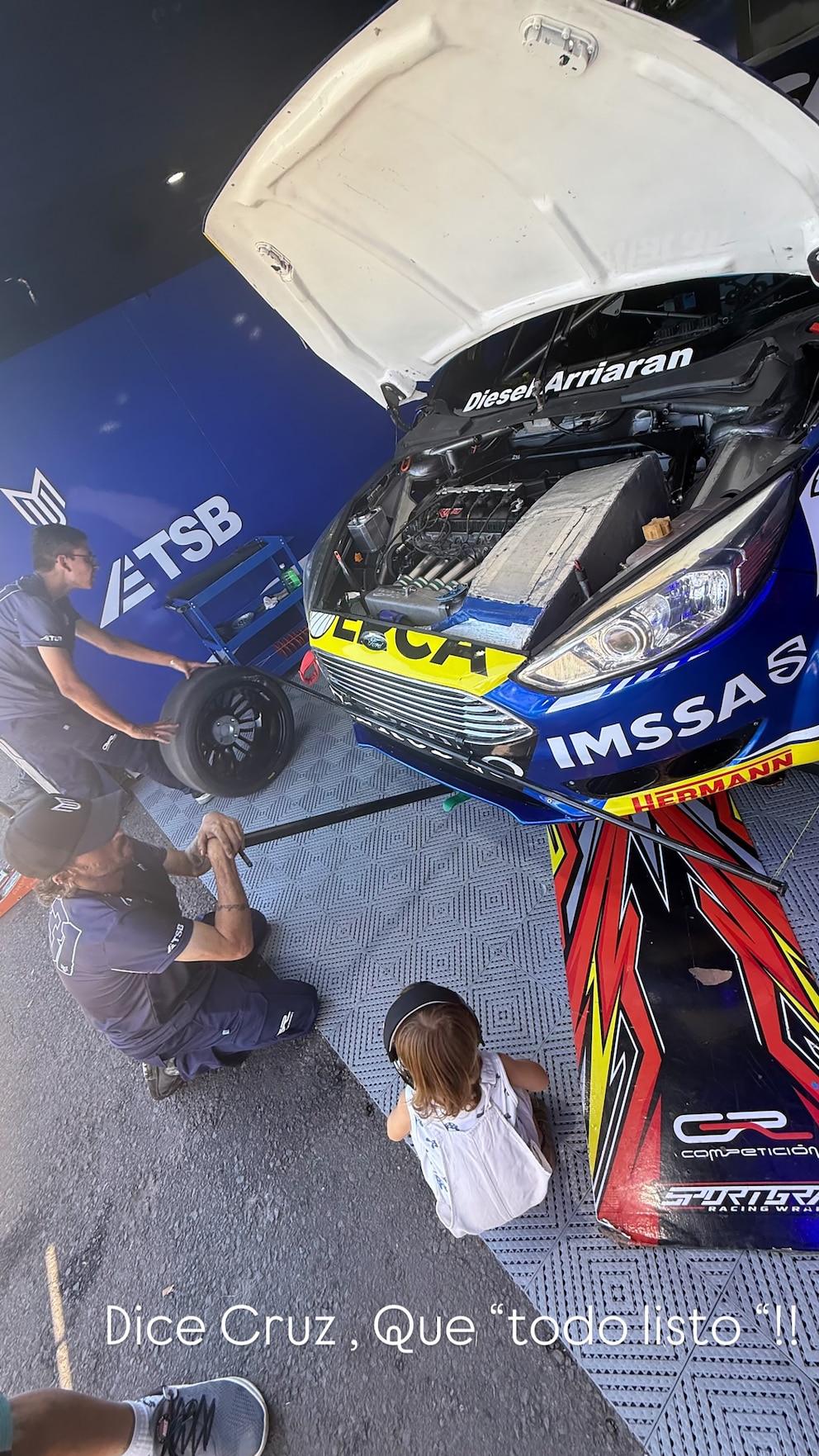 The antics of Nicole Neumann and Manu Urcera's son at the Paraná racetrack: “The racing heartthrob”