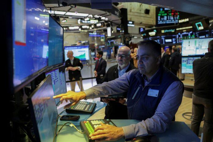 Wall Street assimilates the recent employment data in the US.